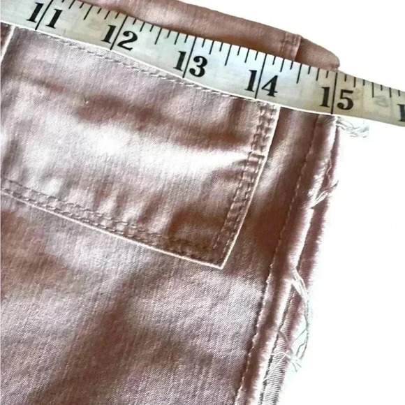 Loft size 2, 30” high waist cargo shorts in a salmon pink. NWOT. - Picture 7 of 9